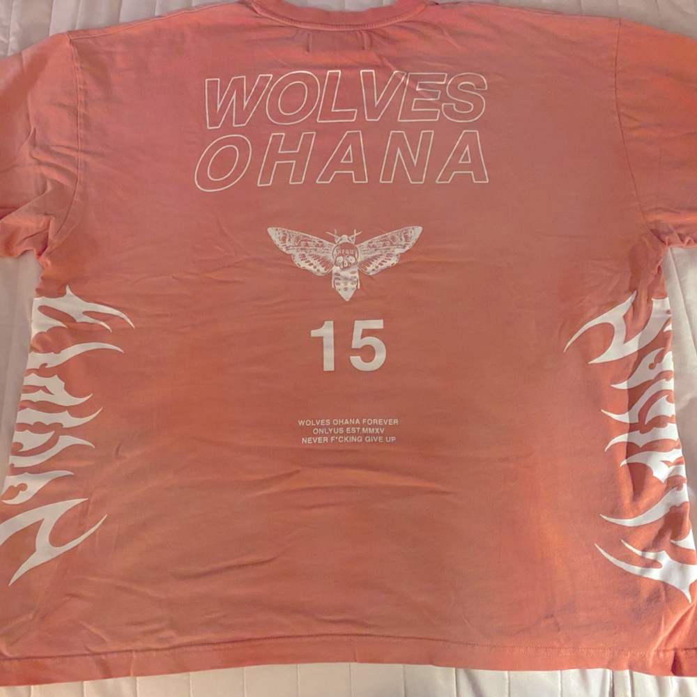 3XL Wolves Ohana Tee in Coral Sun Fade